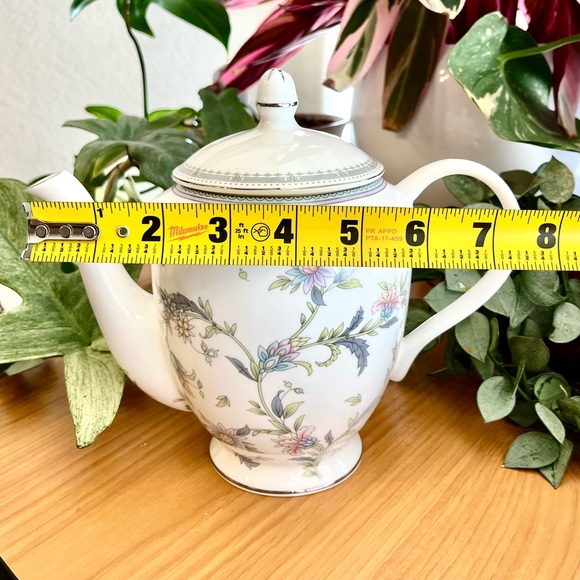 Lotus Garden Bone China Tea Pot 32oz by Gracie Bone China - Picture 8 of 12